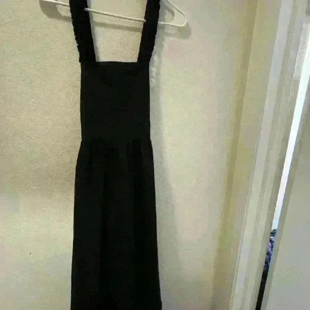 Forever 21 NWT black back cross dress
